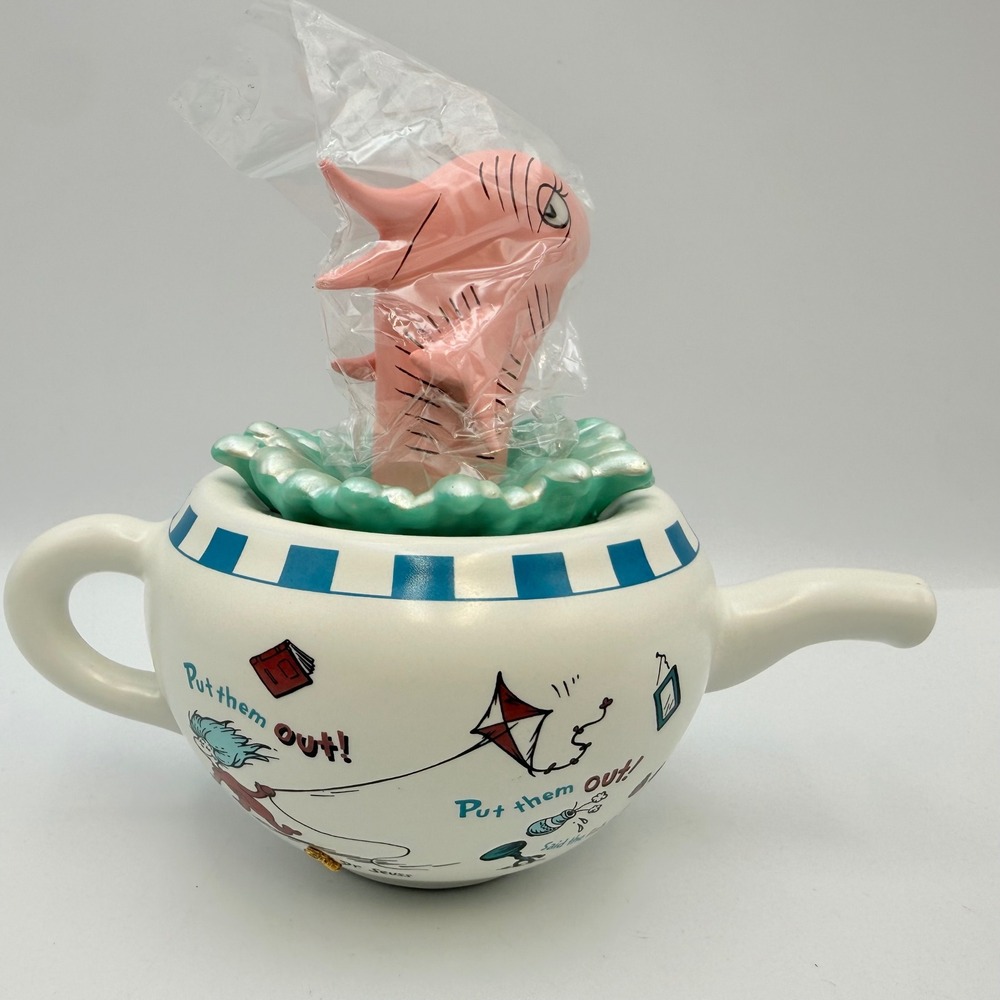 Hallmark Dr Seuss The Fish in the Pot Teapot Limited Edition 2001 Cat in the Hat